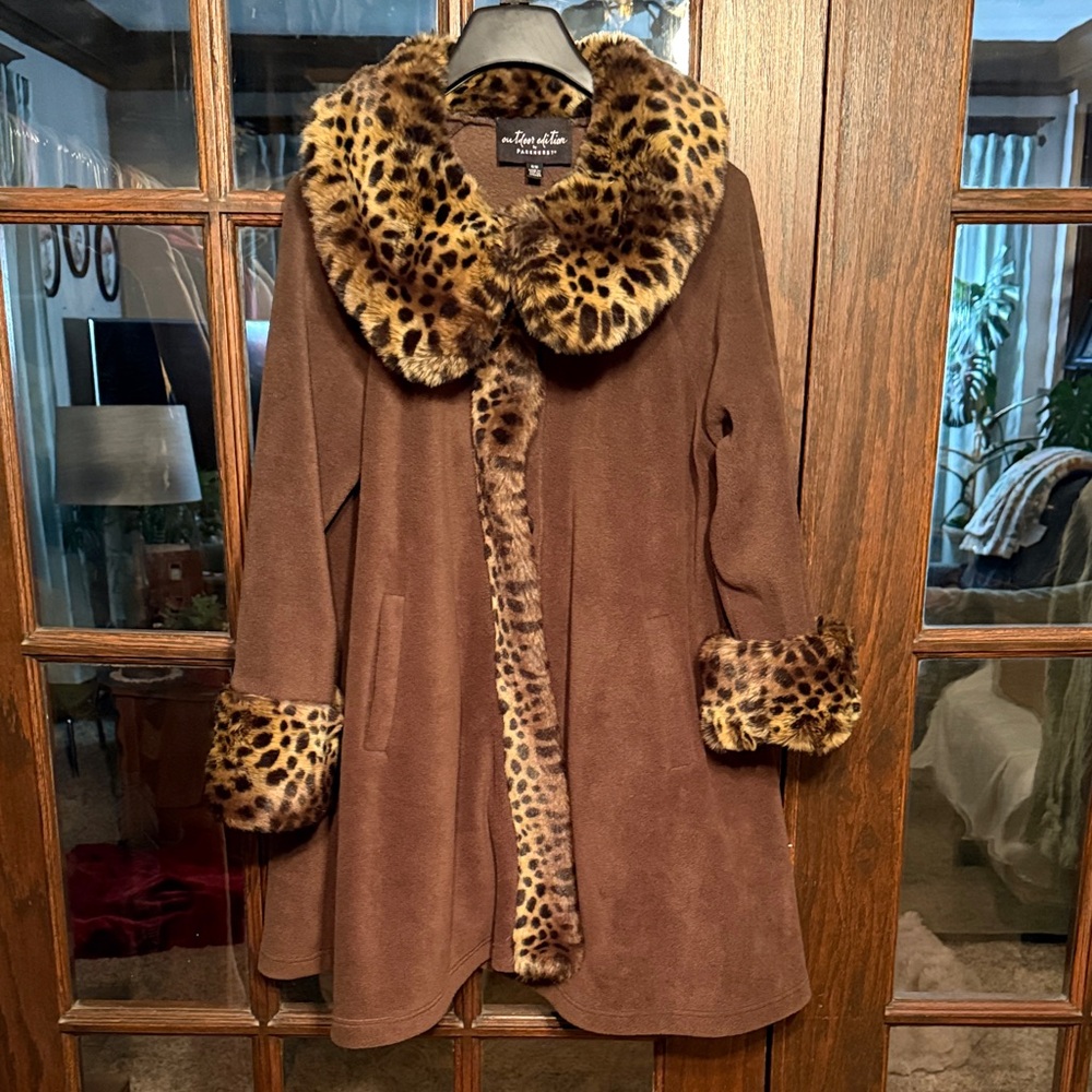 Outdoor‎ Edition by Parkhurst Brown Fleece Leopard Faux Fur Trim Swing Coat M